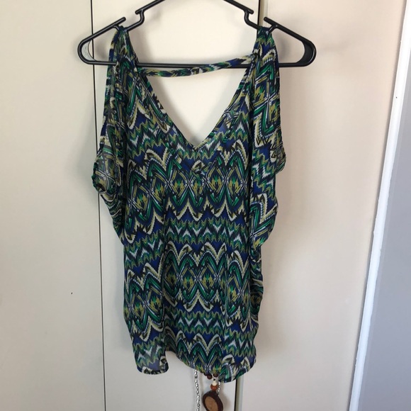 Medium blouse - Picture 2 of 4